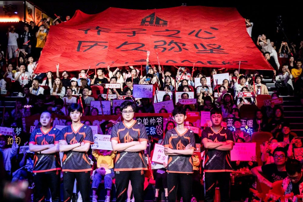 赞赏和惊叹 赞赏和惊叹